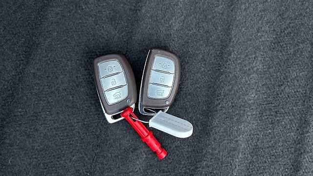 Hyundai IONIQ 1.6 GDi Hybrid Premium SE 5dr DCT Hybrid Hatchback