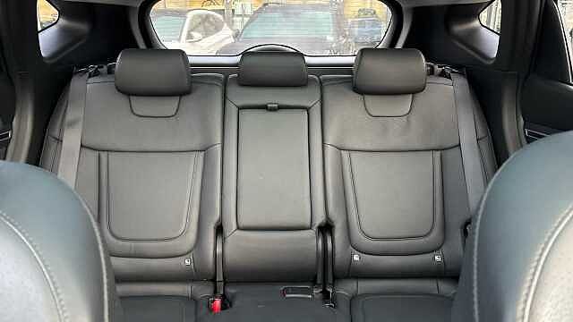 Hyundai TUCSON 1.6 TGDi Plug-in Hybrid Ultimate 5dr 4WD Auto Estate Red