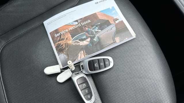 Hyundai TUCSON 1.6 TGDi Plug-in Hybrid Ultimate 5dr 4WD Auto Estate Red