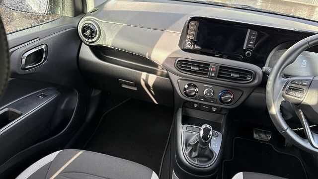 Hyundai i10 1.0 [63] Advance 5dr Auto [Nav] Petrol Hatchback