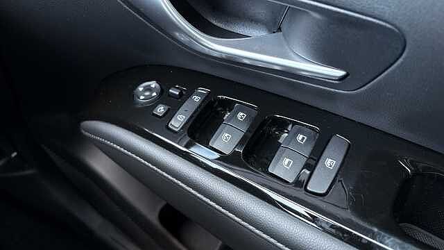 Hyundai TUCSON 1.6 TGDi SE Connect 5dr 2WD Petrol Estate White