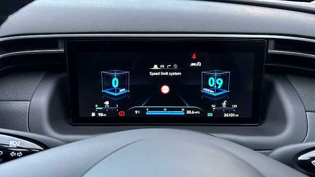 Hyundai TUCSON 1.6 TGDi SE Connect 5dr 2WD Petrol Estate White