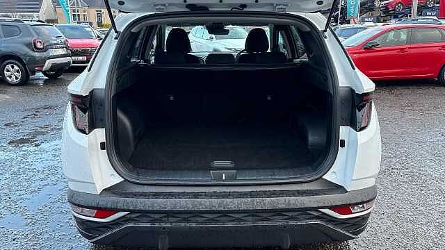 Hyundai TUCSON 1.6 TGDi SE Connect 5dr 2WD Petrol Estate White