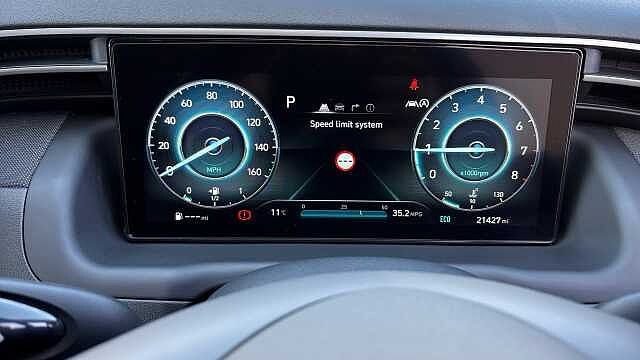 Hyundai TUCSON 1.6 TGDi 48V MHD SE Connect 5dr 2WD DCT Petrol Estate Red