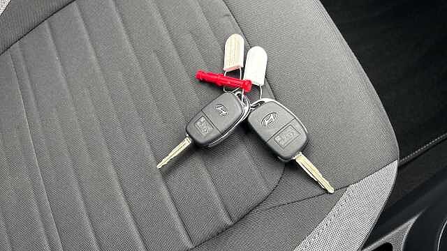 Hyundai I10 1.0 [63] Advance 5dr Auto [Nav] Petrol Hatchback Vibrant Blue - Pearl