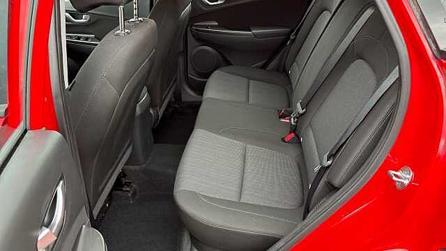Hyundai KONA 1.0 TGDi 48V MHEV SE Connect 5dr Petrol Hatchback Red