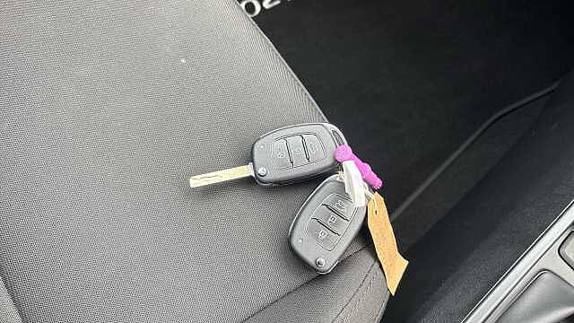 Hyundai I20 1.0T GDi Premium 5dr Petrol Hatchback White