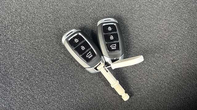 Hyundai i10 1.2 [79] Premium 5dr Auto [Nav] Petrol Hatchback
