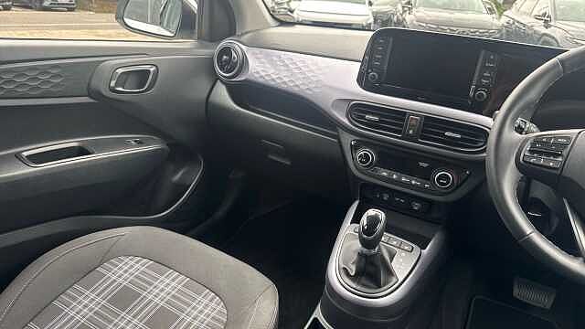 Hyundai i10 1.2 [79] Premium 5dr Auto [Nav] Petrol Hatchback