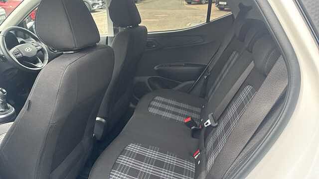 Hyundai i10 1.2 [79] Premium 5dr Auto [Nav] Petrol Hatchback