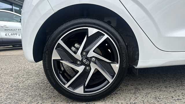 Hyundai i10 1.2 [79] Premium 5dr Auto [Nav] Petrol Hatchback
