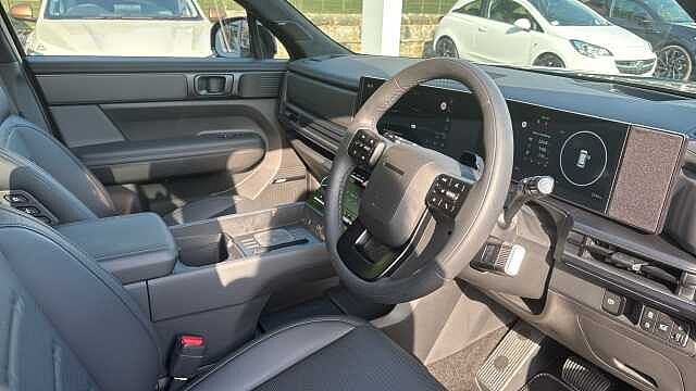 Hyundai SANTA FE 1.6 TGDi 288 PHEV Calligraphy 5dr 4WD Auto [6 St] Estate Pearl - Abyss Black