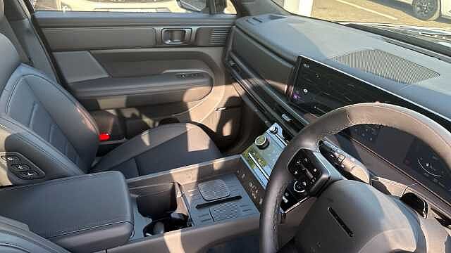 Hyundai SANTA FE 1.6 TGDi 288 PHEV Calligraphy 5dr 4WD Auto [6 St] Estate Pearl - Abyss Black