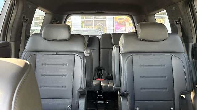 Hyundai SANTA FE 1.6 TGDi 288 PHEV Calligraphy 5dr 4WD Auto [6 St] Estate Pearl - Abyss Black
