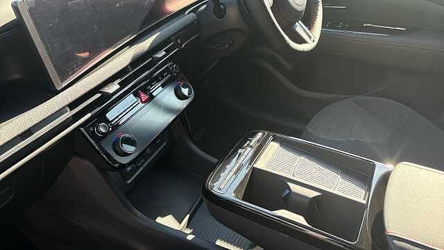 Hyundai TUCSON 1.6T 239 Hybrid N Line 5dr Auto Hybrid Estate Special Solid - Atlas White