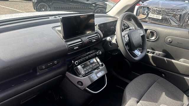 Hyundai INSTER 85kW 02 49kWh 5dr Auto Electric Hatchback