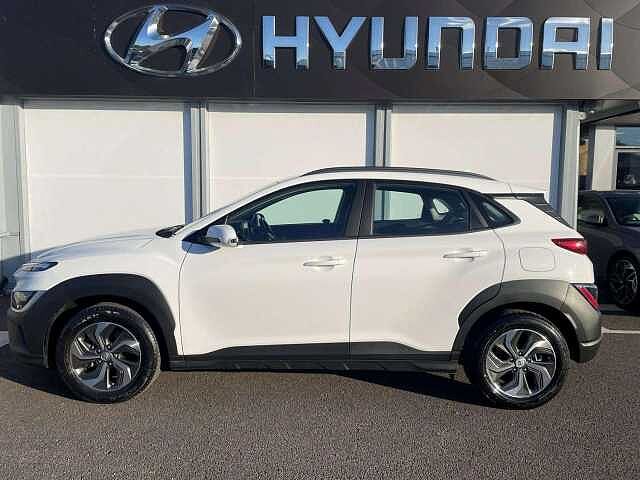 Hyundai KONA Hat 1.6 Gdi Hybrid 141 SE Cnnct Dct Atlas White