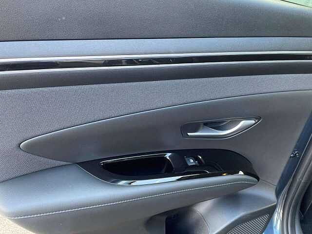 Hyundai Tucson 1.6 TGDi Hybrid 230 SE Connect 5dr 2WD Auto