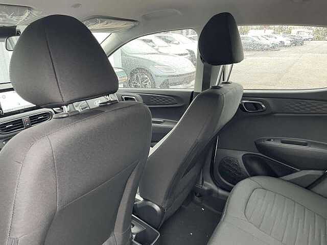 Hyundai I10 1.2 [79] Advance 5dr Auto [Nav] Special solid paint - Atlas white