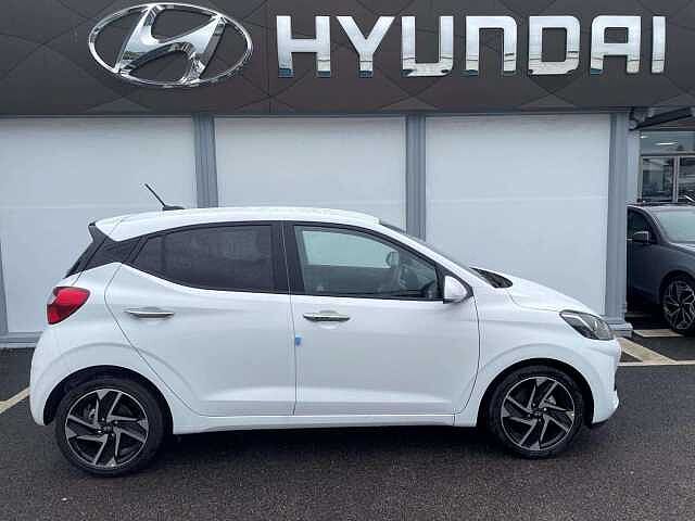 Hyundai I10 1.2 [79] Premium 5dr Auto [Nav] Special solid paint - Atlas white
