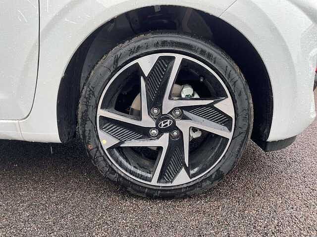 Hyundai I10 1.2 [79] Premium 5dr Auto [Nav] Special solid paint - Atlas white