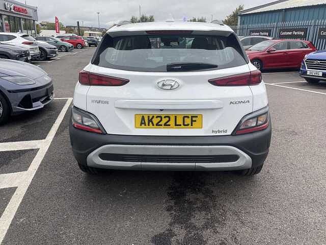 Hyundai KONA Hat 1.6 Gdi Hybrid 141 SE Cnnct Dct Atlas White