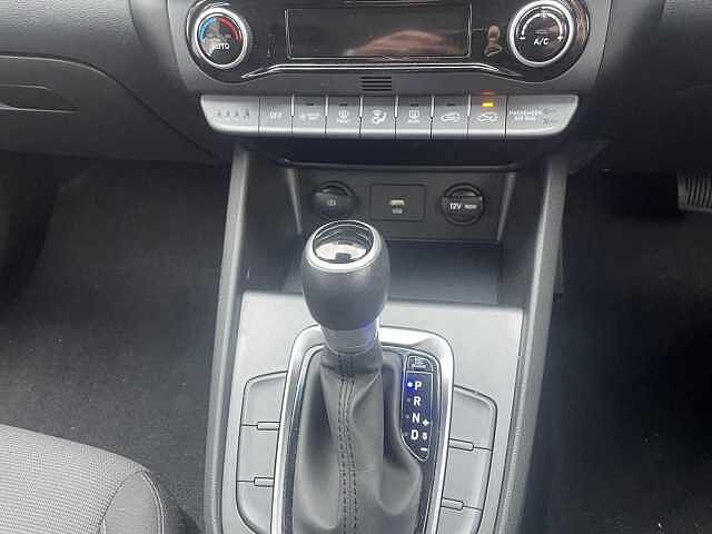 Hyundai KONA Hat 1.6 Gdi Hybrid 141 SE Cnnct Dct Atlas White