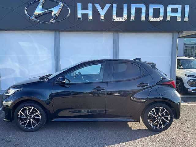 Toyota Yaris 1.5 Hybrid Design 5dr CVT