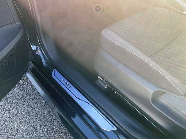 Toyota Yaris 1.5 Hybrid Design 5dr CVT