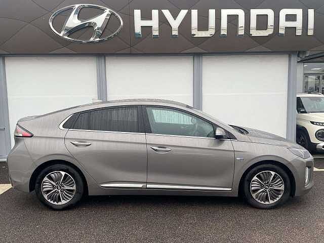 Hyundai IONIQ 1.6 GDi Plug-in Hybrid Premium SE 5dr DCT
