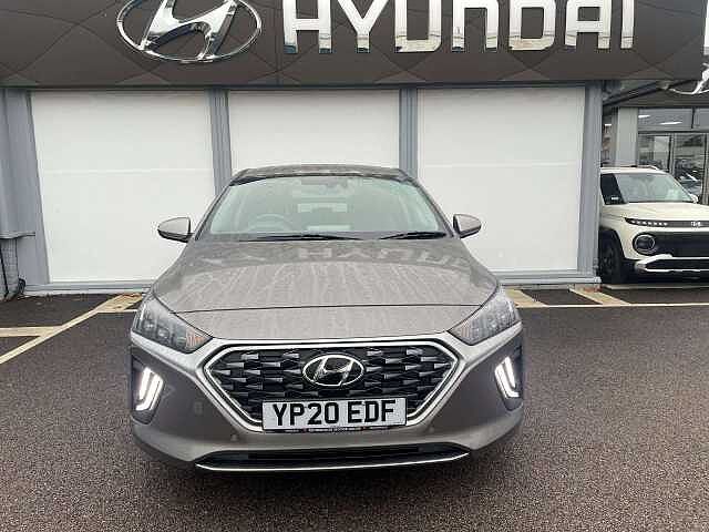 Hyundai IONIQ 1.6 GDi Plug-in Hybrid Premium SE 5dr DCT