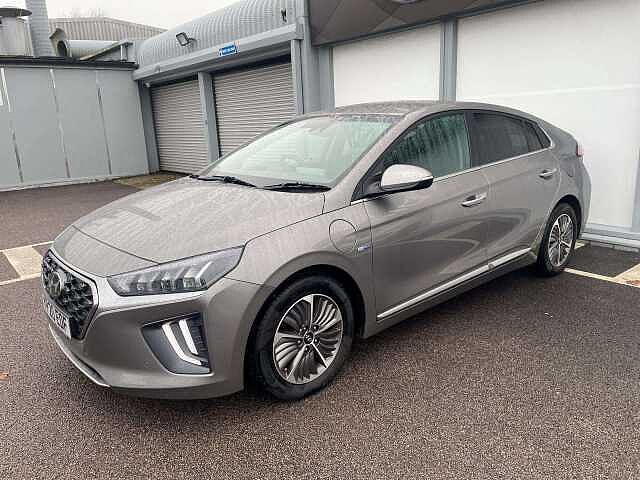 Hyundai IONIQ 1.6 GDi Plug-in Hybrid Premium SE 5dr DCT