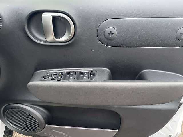 Hyundai Inster 85kW 02 49kWh 5dr Auto