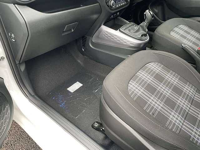 Hyundai i10 1.2 [79] Premium 5dr Auto [Nav]