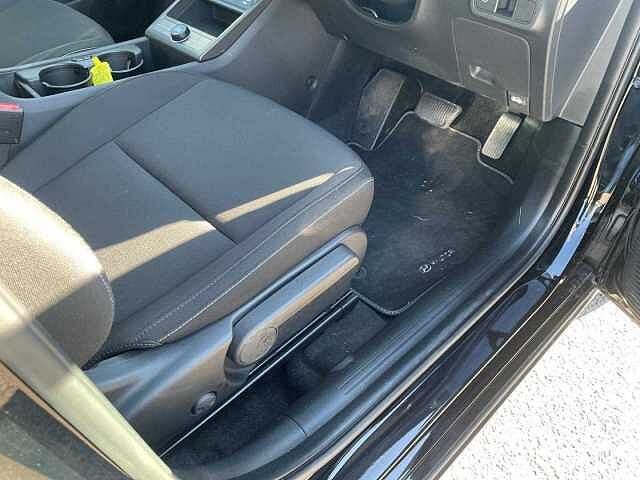 Hyundai KONA 160kW Advance 65kWh 5dr Auto