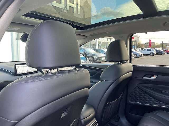 Hyundai SANTA FE 1.6 TGDi Hybrid Ultimate 5dr 4WD Auto Green