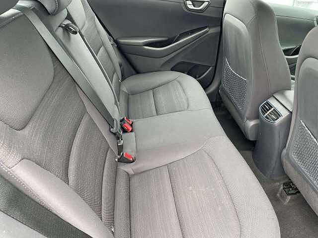 Hyundai IONIQ 1.6 GDi Hybrid Premium 5dr DCT