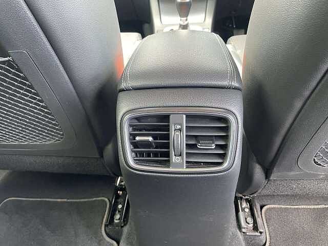 Hyundai i30 1.4T GDI Premium 5dr