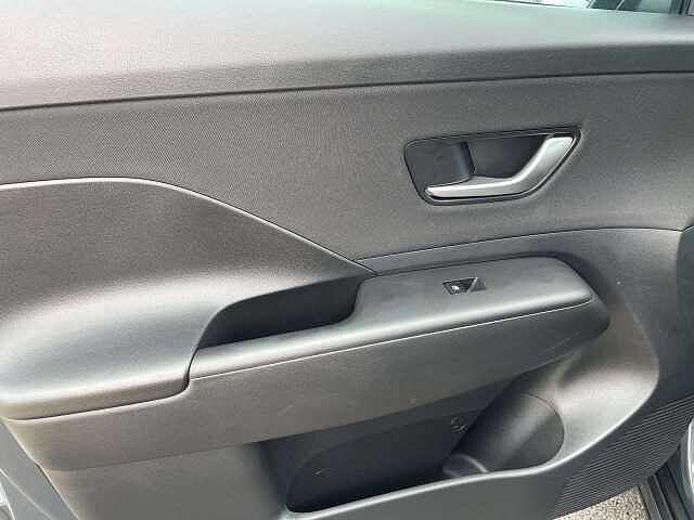 Hyundai KONA 1.6 GDi Hybrid Advance 5dr DCT Grey