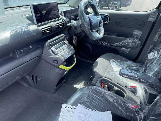 Hyundai INSTER 85kW Cross 49kWh 5dr Auto Green