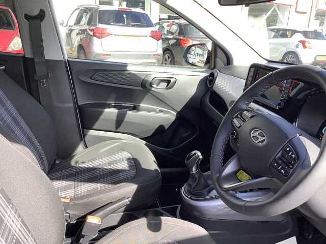 Hyundai i10 1.2 [79] Premium 5dr Auto [Nav]
