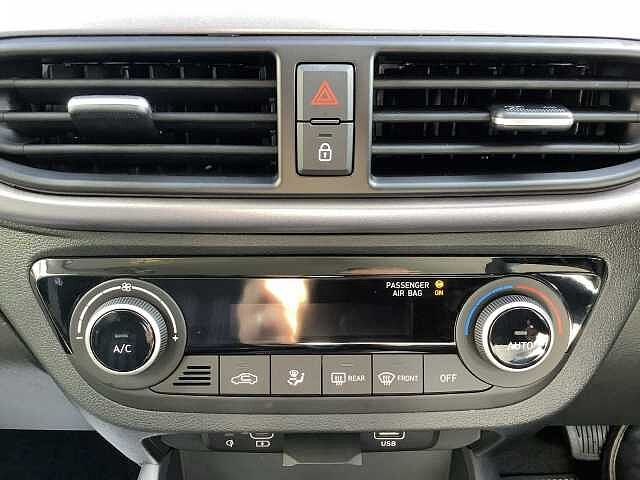 Hyundai i10 1.2 [79] Premium 5dr Auto [Nav]