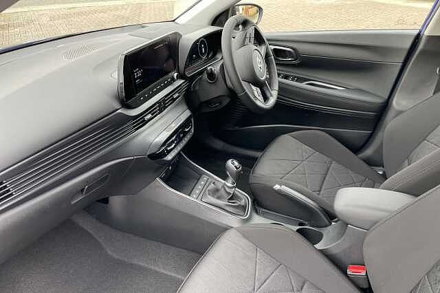 Hyundai BAYON 1.0 T-GDi (100ps) Premium 48 Volt MHEV Intense Blue