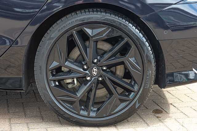 Hyundai IONIQ 6 E(325ps) First Edition 77kWh(Dual Motor) AWD