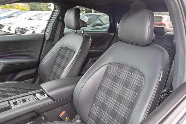 Hyundai IONIQ 6 E(325ps) First Edition 77kWh(Dual Motor) AWD