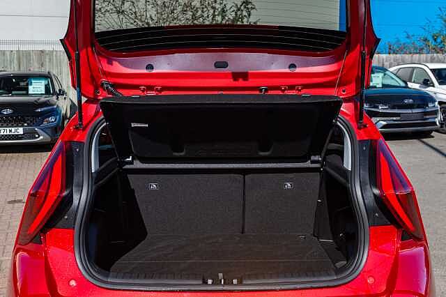 Hyundai Bayon Hatchback 1.0 TGDi Premium 5dr