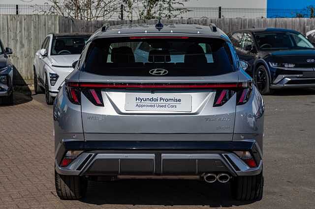 Hyundai TUCSON ESTATE 1.6T Plug-in Hybrid N Line 5dr Auto Shimmering Silver
