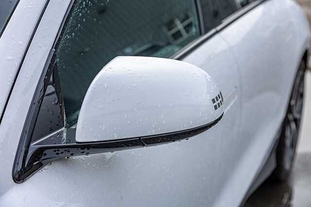 Hyundai IONIQ 6 E (228ps) Premium 77kWh (Single Motor) RWD