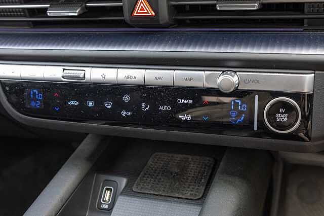 Hyundai IONIQ 6 E (228ps) Premium 77kWh (Single Motor) RWD