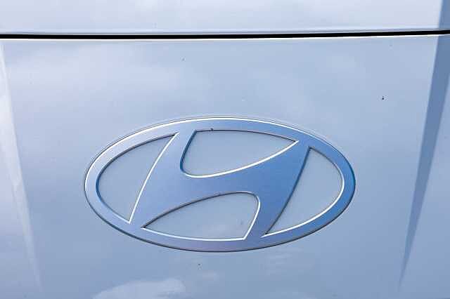 Hyundai I20 1.0 T-GDi (100ps) Premium Atlas White